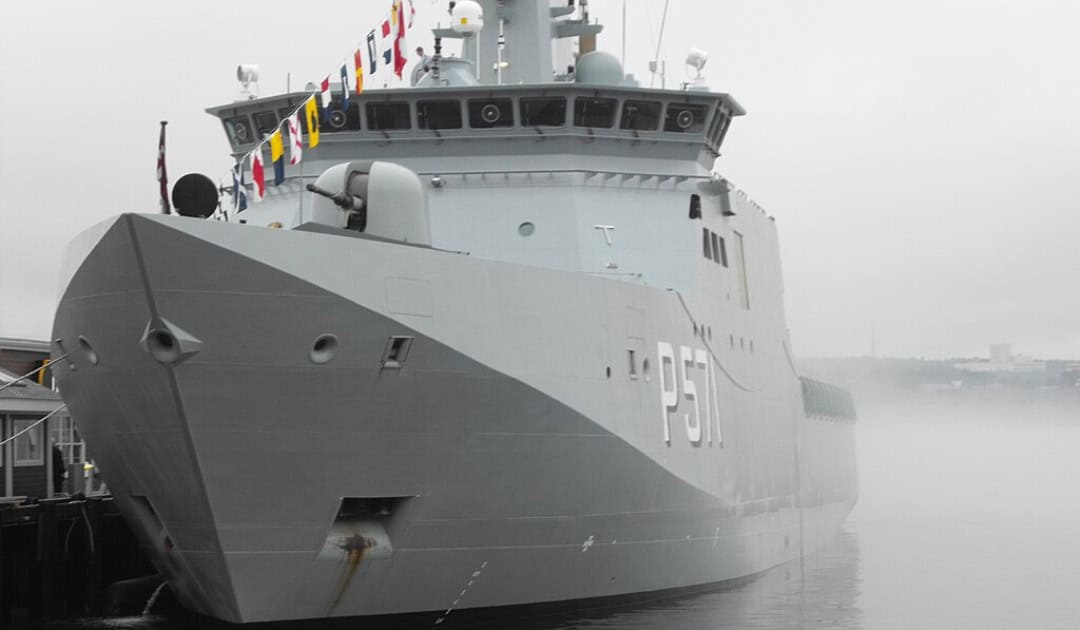 Ejnar Mikkelsen, the other ship whose cannon has not been working, photographed in Halifax, Canada in 2010. The faulty cannon is visible here at the front of the ship. Photo: Moneywagon, Wikimedia Commons