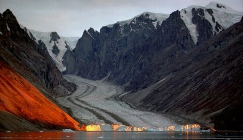 The Northeast Greenland National Park was mentioned as one of the areas that might become completely restricted for tourists as a result of a new law. This photo is from the Franz Josef Fjord Glacier. Photo: